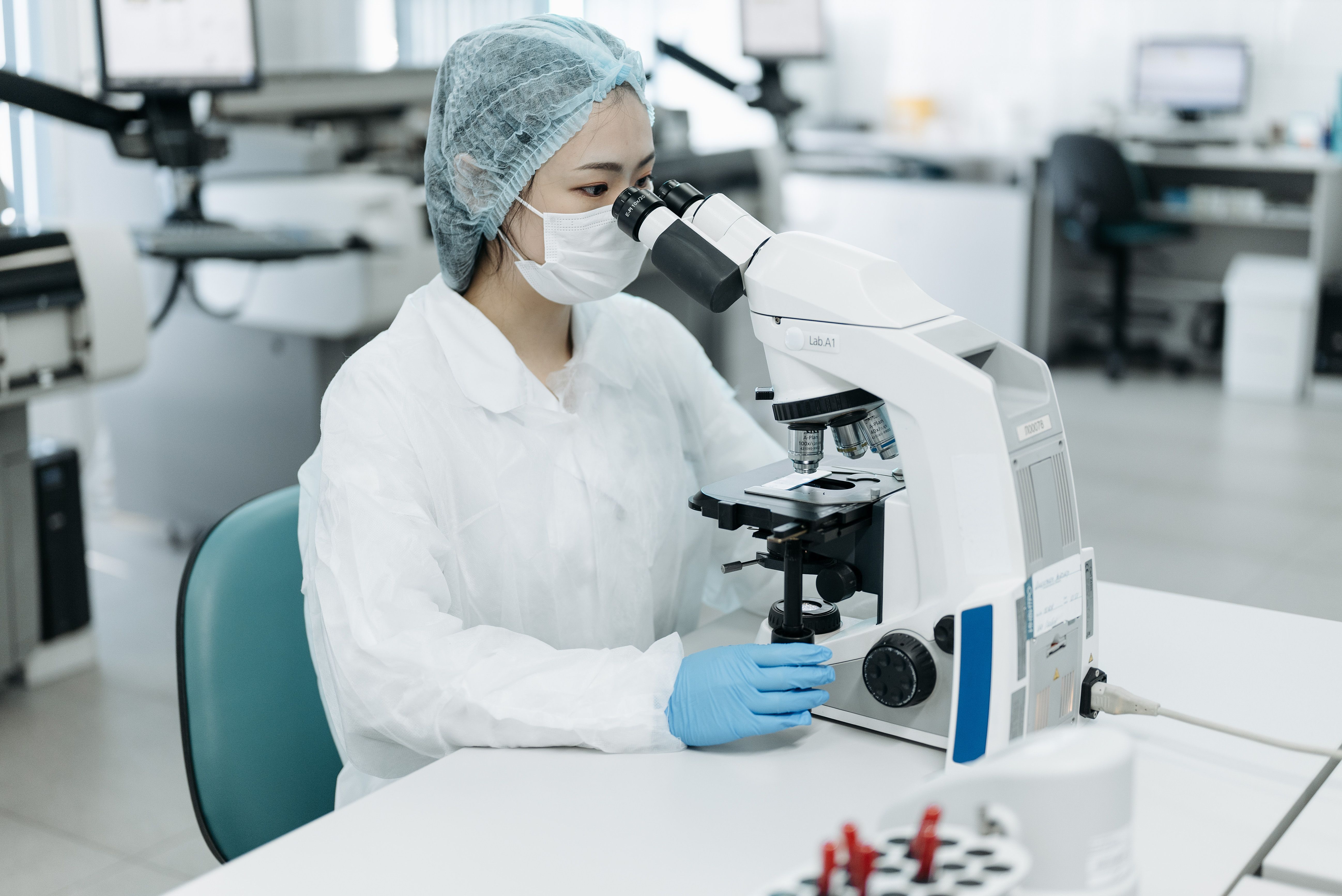 长存IPO：单季333亿净利的存储阳谋